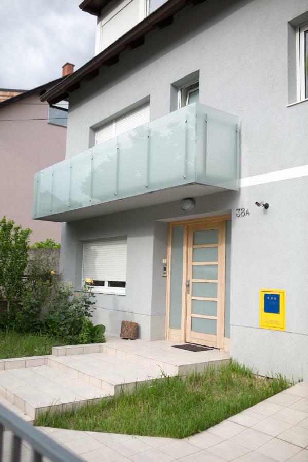 Apartment Jasna Zagreb Exterior photo
